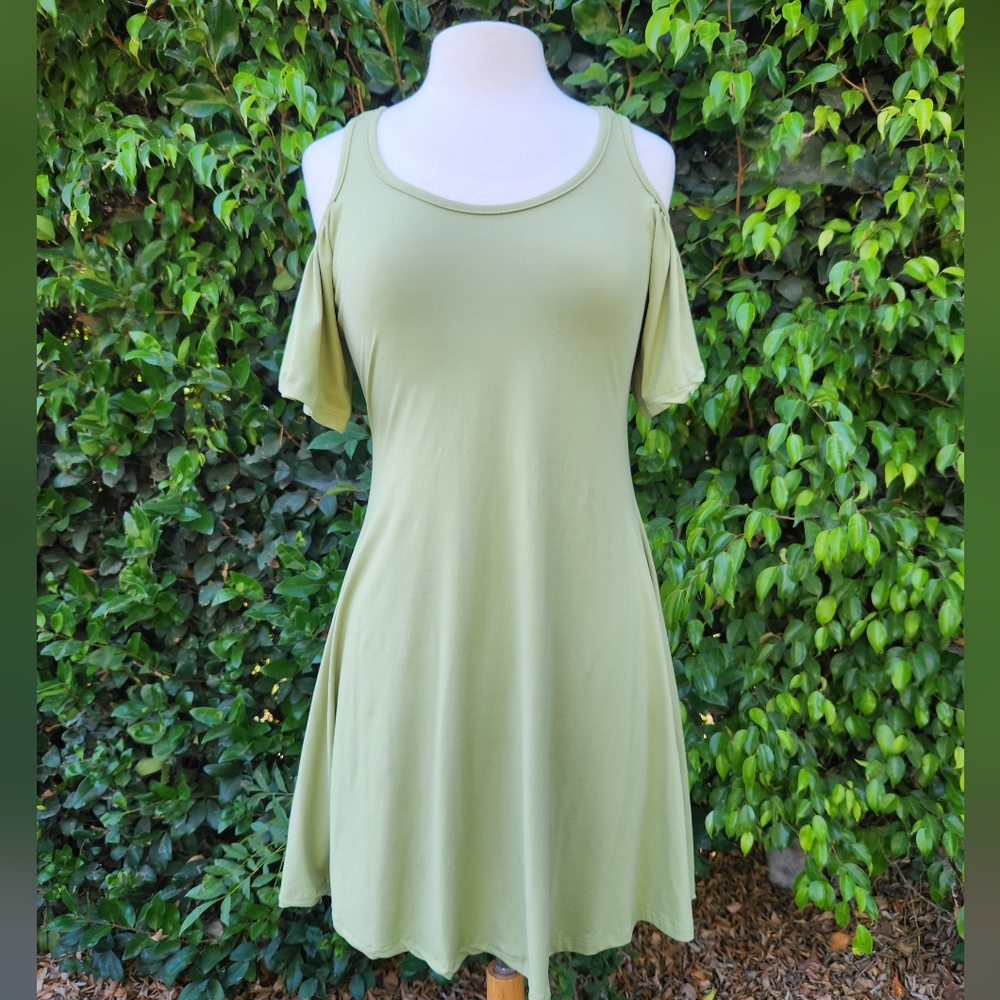 Hot Kiss Green Flowy Dress